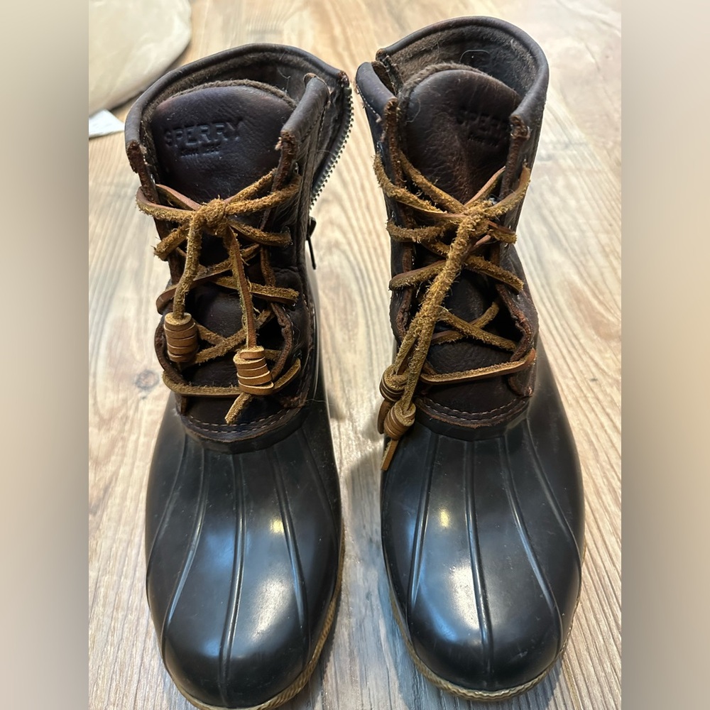 Sperry Women’s Dark Brown Duck Waterproof Boots